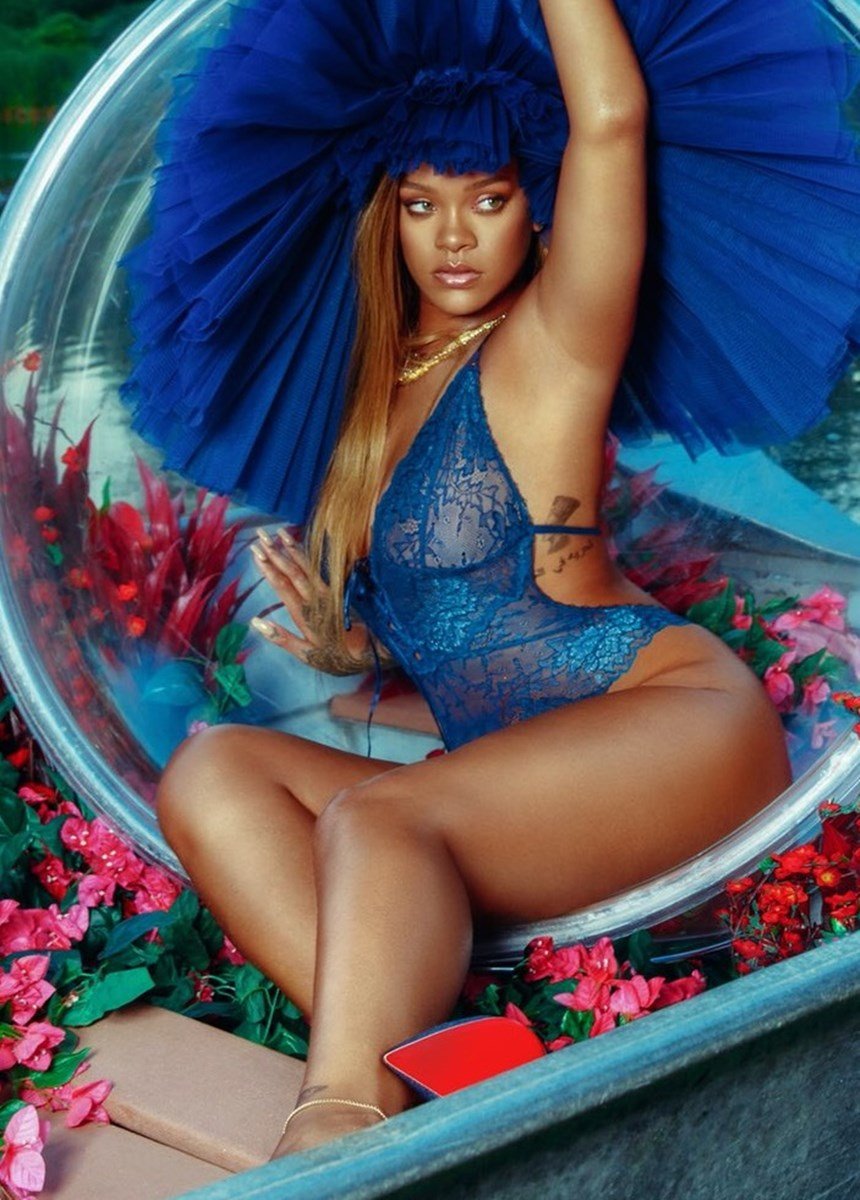 Rihanna Tits And Ass In Lingerie For Valentine’s Day