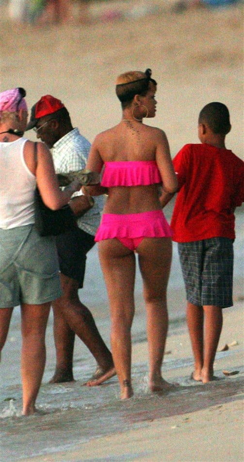 Rihanna Butt Pics Collection