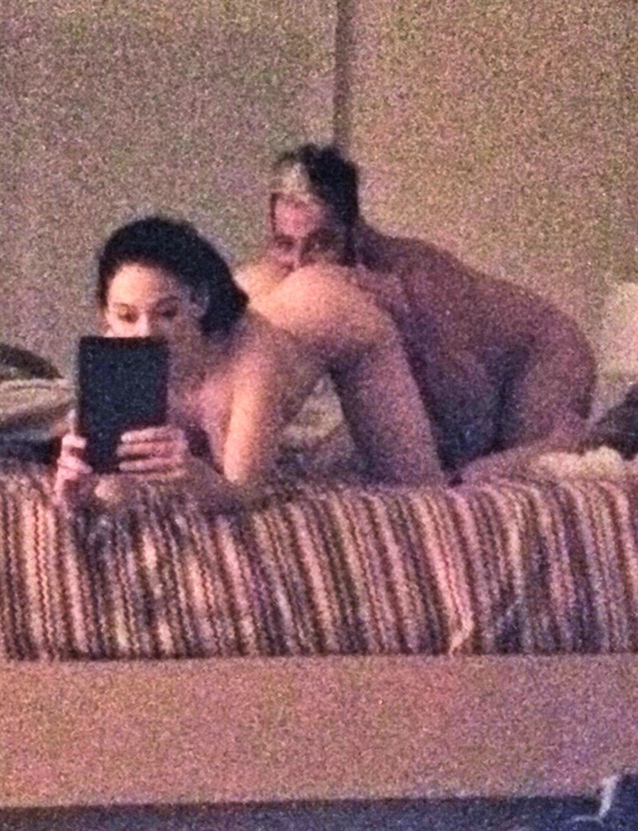 Rose McGowan Nude Photos and Sex Tape Video Leaked