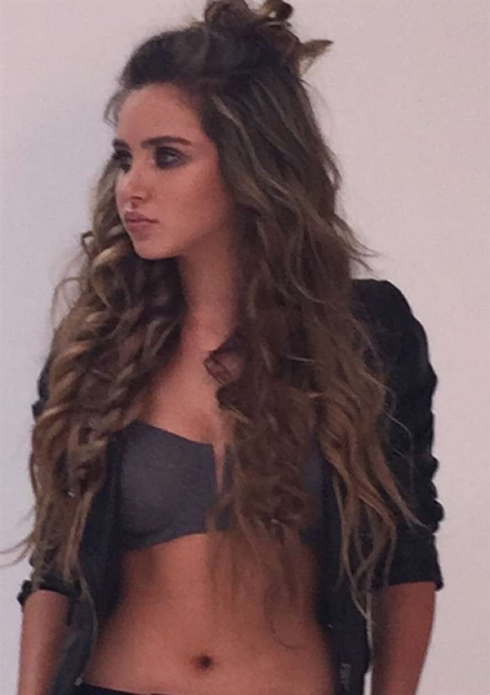 Ryan Newman Behind-The-Scenes Of Her Covered Topless Photo Shoot