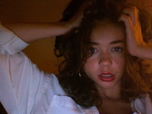 Sarah Hyland Cell Phone Photos Leaked