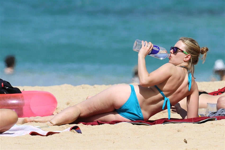 Scarlett Johansson Offends In Skimpy Bikini Pics