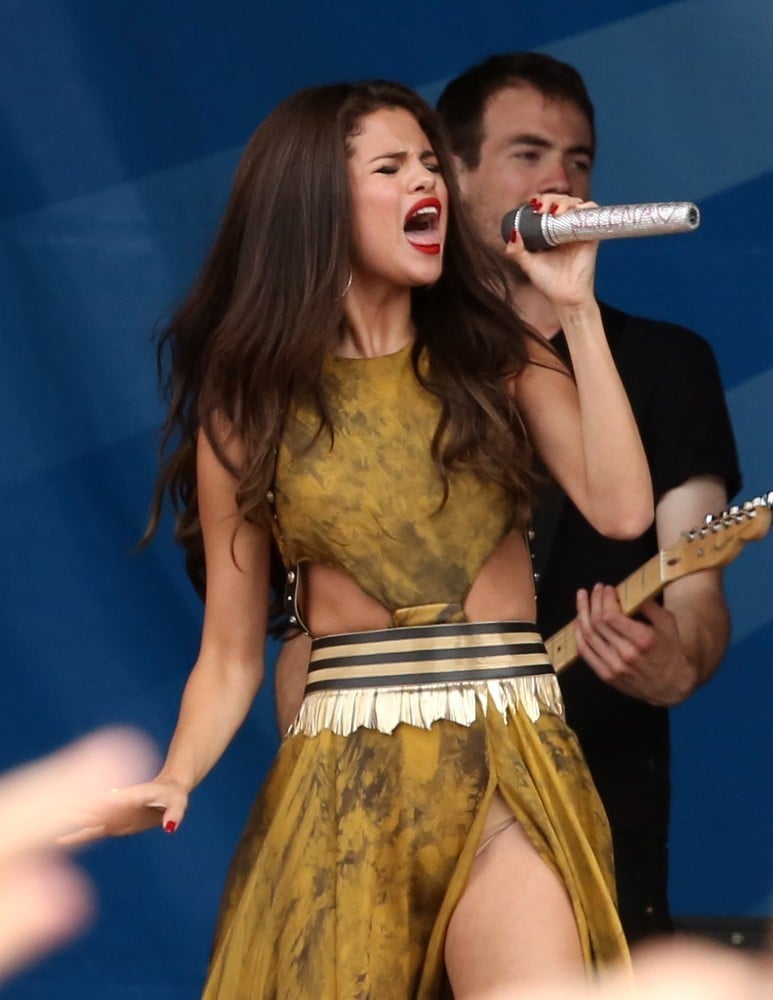 Selena Gomez Flashes Her Flesh-Colored Panties