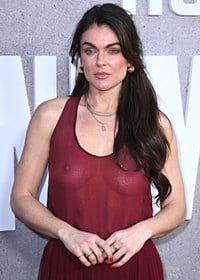 Serinda Swan