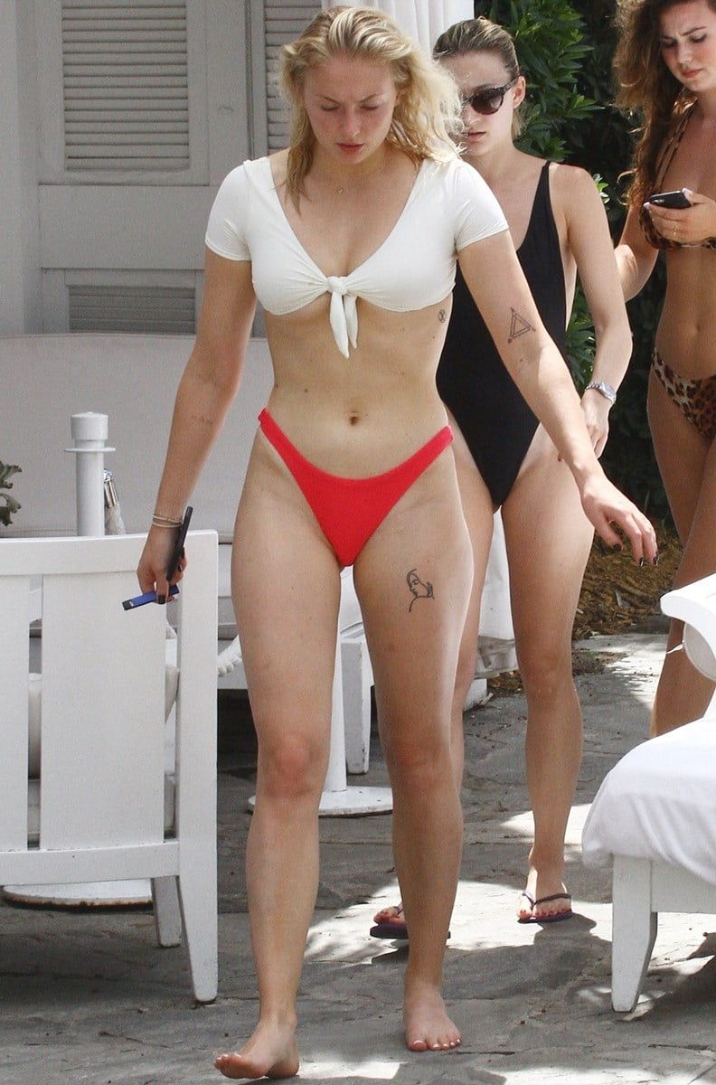 Sophie Turner’s Tits And Ass Hanging Out Of Her Bikini