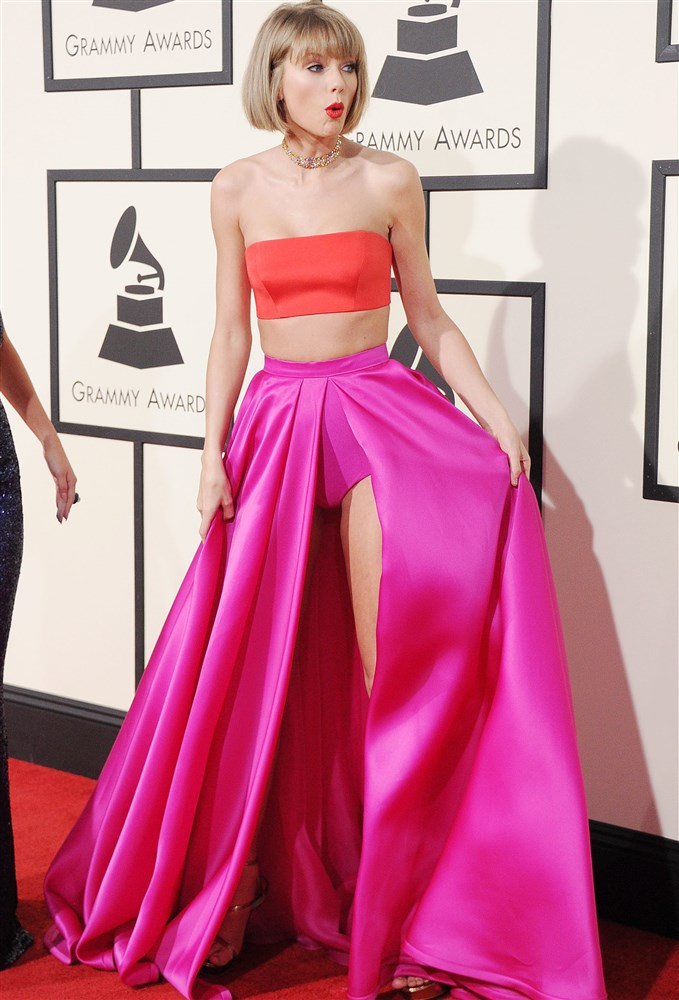 Taylor Swift And Selena Gomez Embarrass Themselves At The Grammys