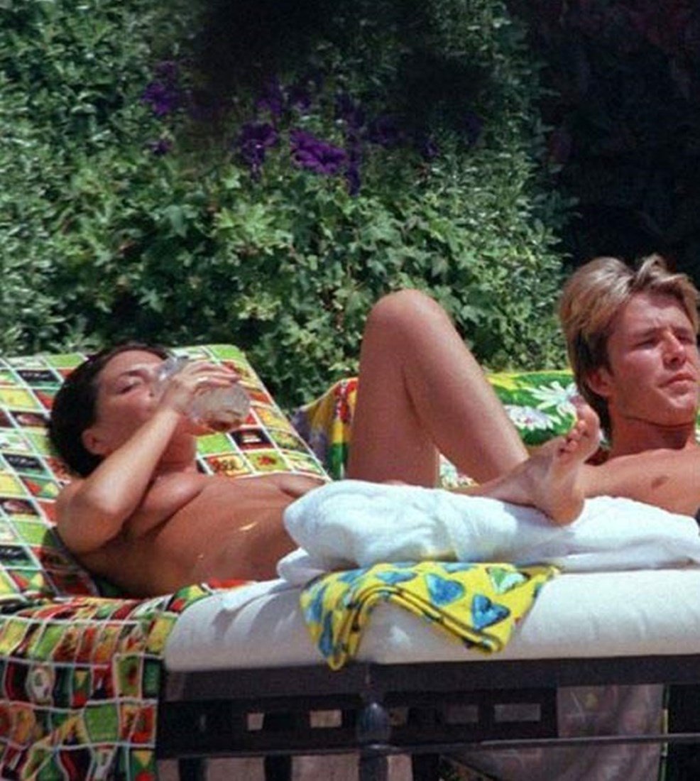 Victoria Beckham Topless Nude Sunbathing Photos