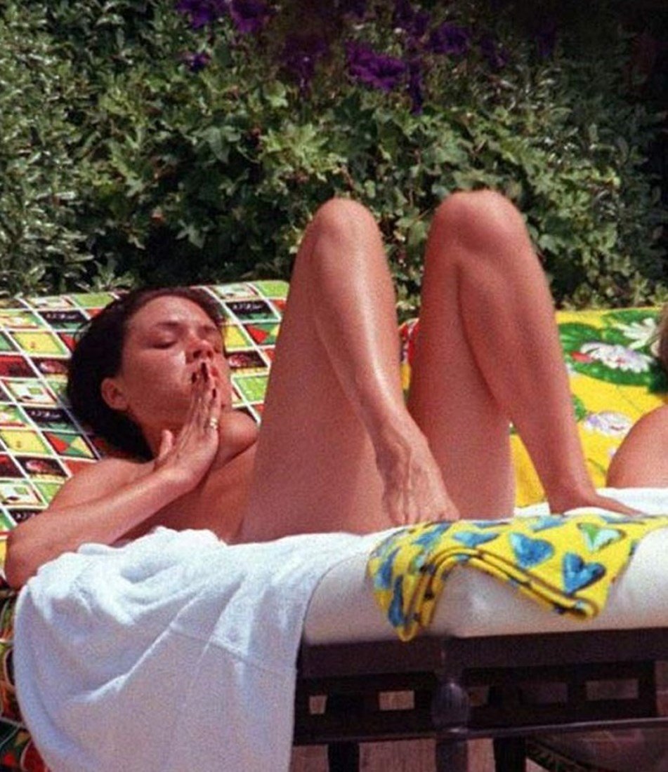 Victoria Beckham Topless Nude Sunbathing Photos