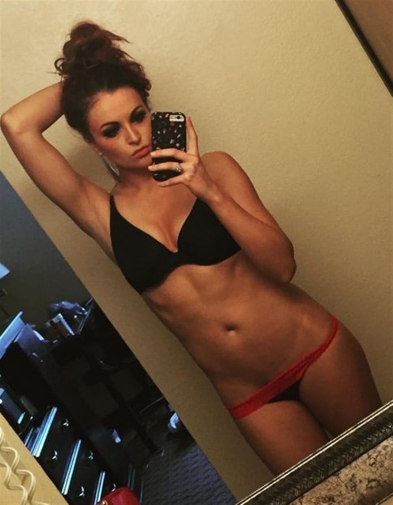 WWE Divas Nude Photos Leaked