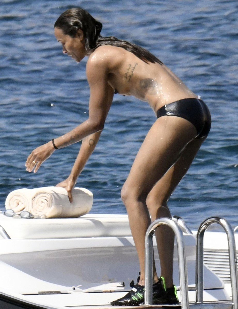 Zoe Saldana Topless Nude Photos On A Yacht