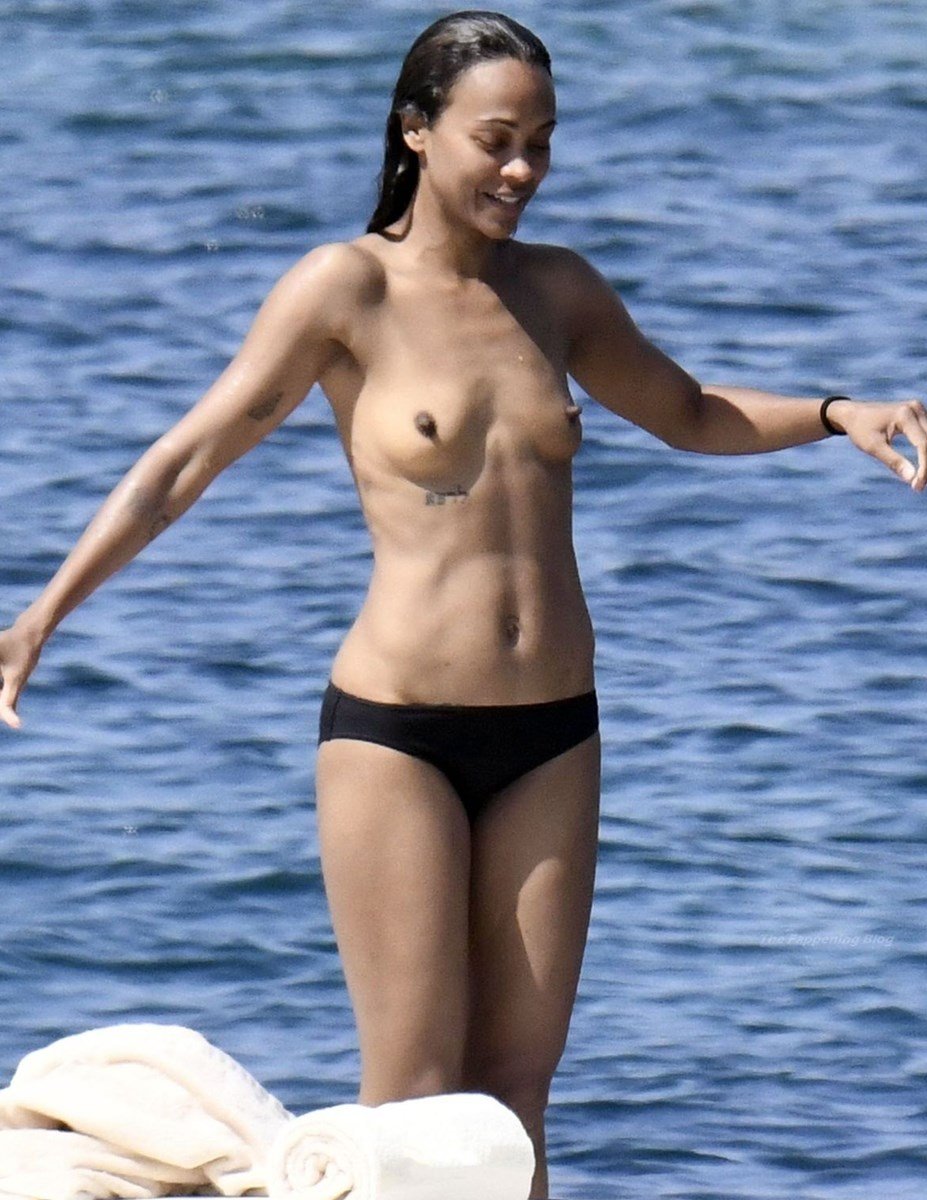 Zoe Saldana Topless Nude Photos On A Yacht
