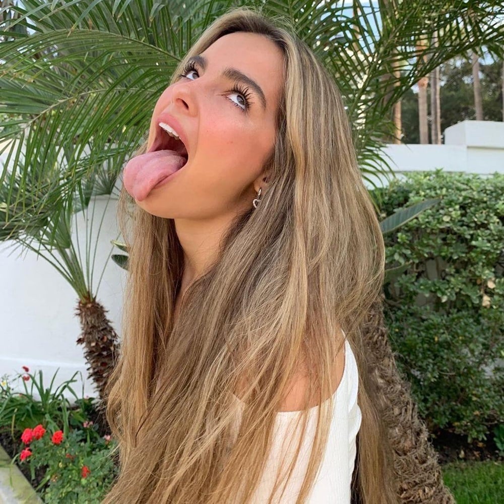 Addison Rae tongue