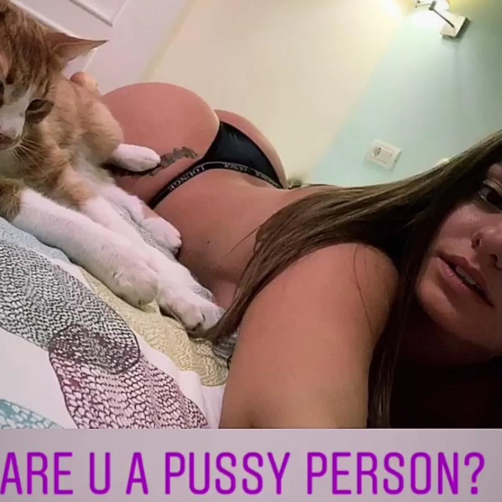 Alexandra Stan Nude Snapchat Video Leaked
