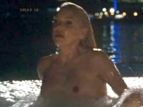 Detmer topless amanda Amanda Detmer