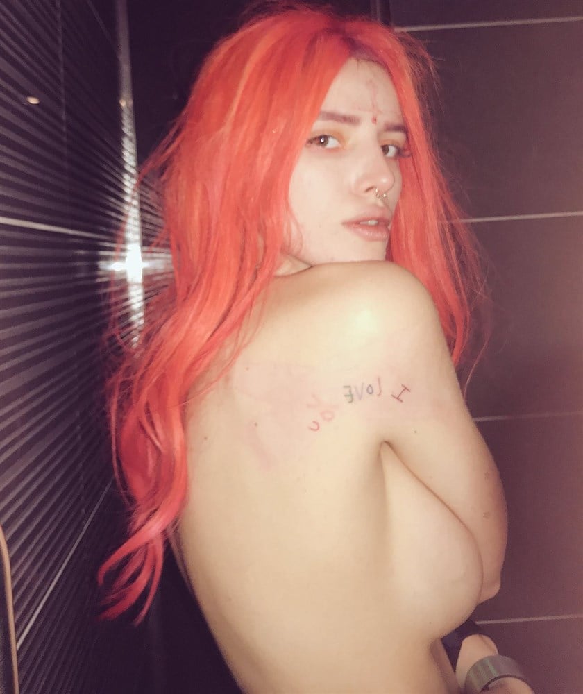 Bella Thorne topless