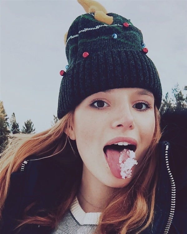 Bella Thorne Christmas