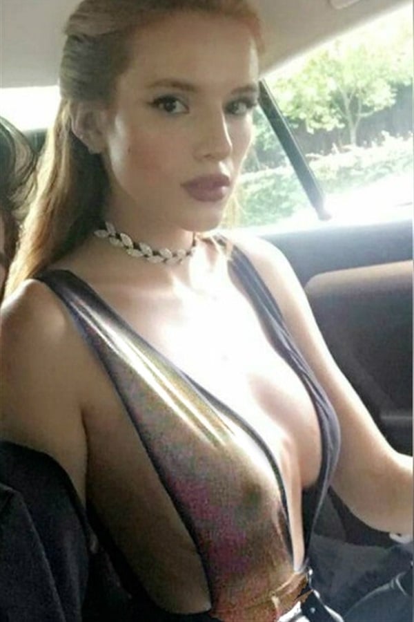 Bella Thorne Nips