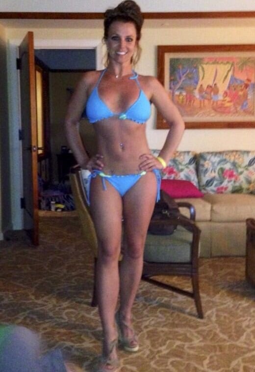 Britney Spears Posts Sloppy Bikini Pic To Instagram