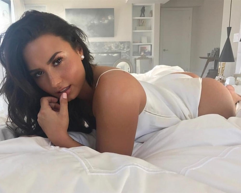 Demi Lovato Nude Celeb Jihad