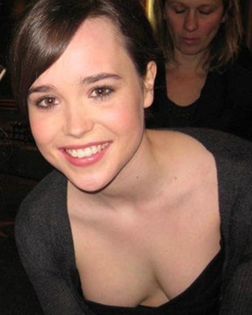 Ellen Page cleavage