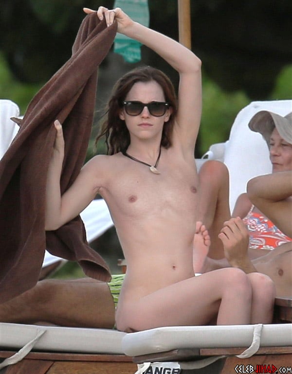 Emma Watson Caught On Camera Nude At The Beach 