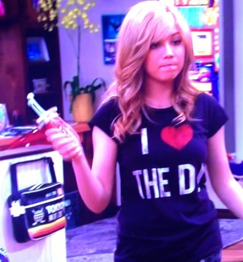 Jennette McCurdy loves D