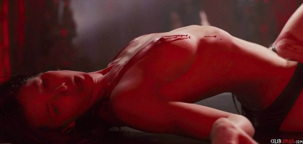 Jessica Biel Nude Scene From "Powder Blue" Enhanced In 4K.