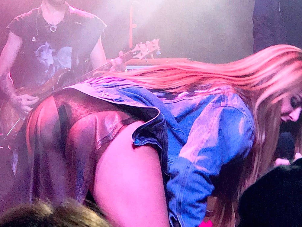 JoJo ass