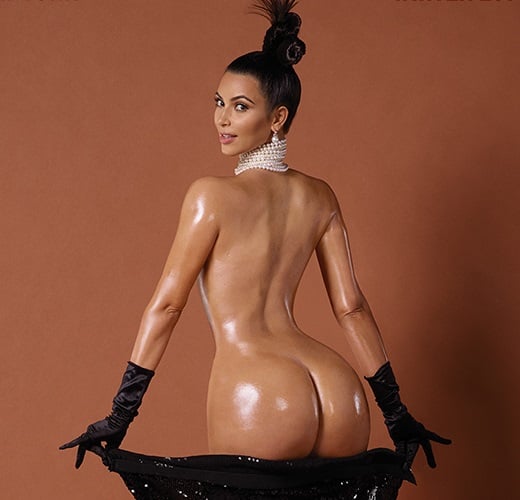 Kim Kardashian Shows Her Bare Ass