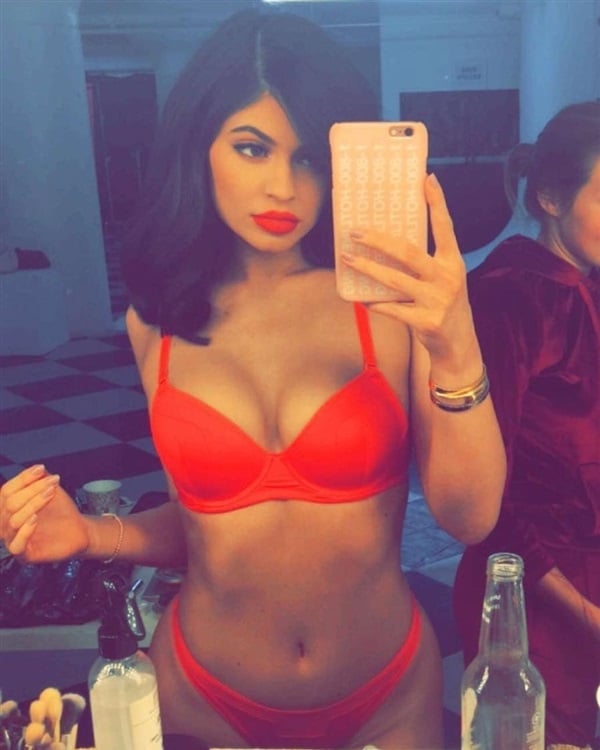 Kylie Jenner Red Bra And Panties Selfie