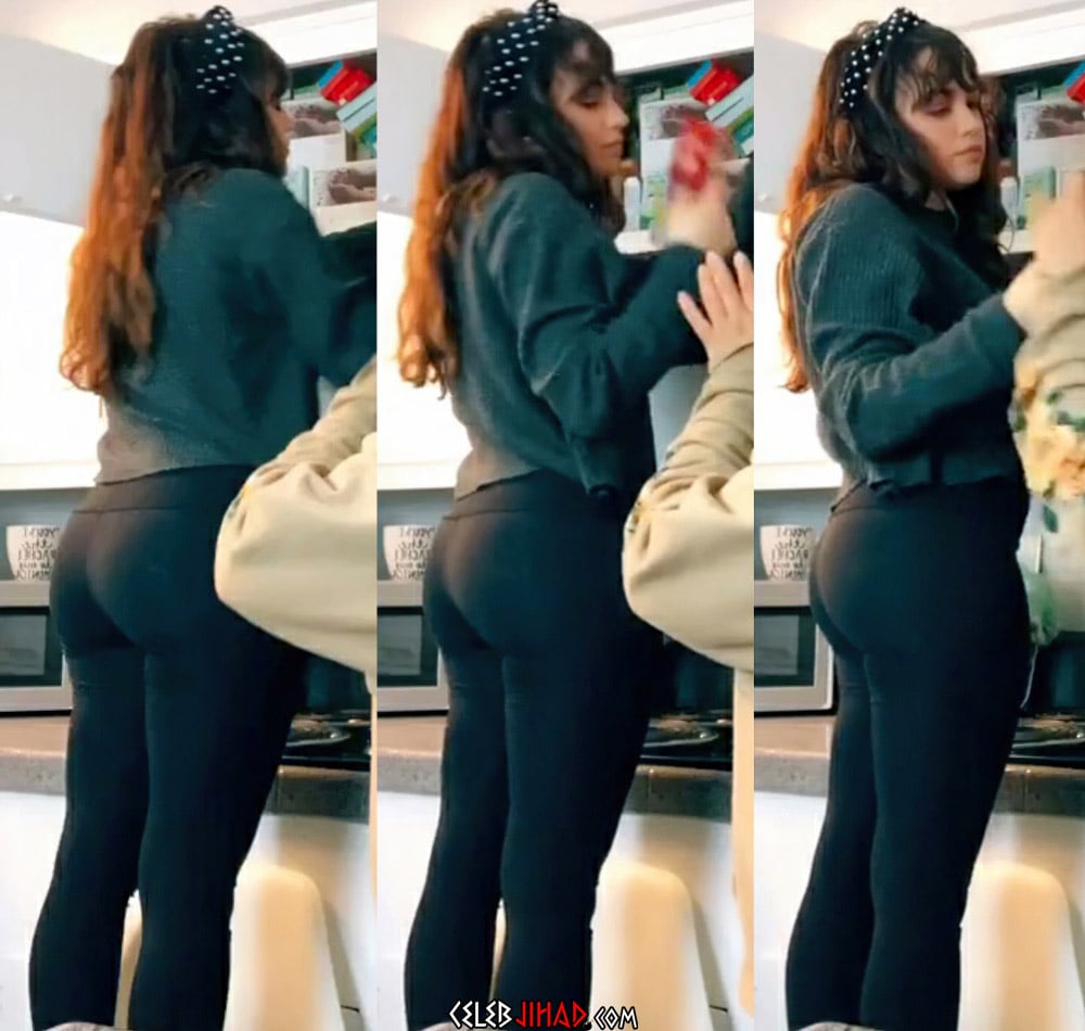 Mary Mouser ass