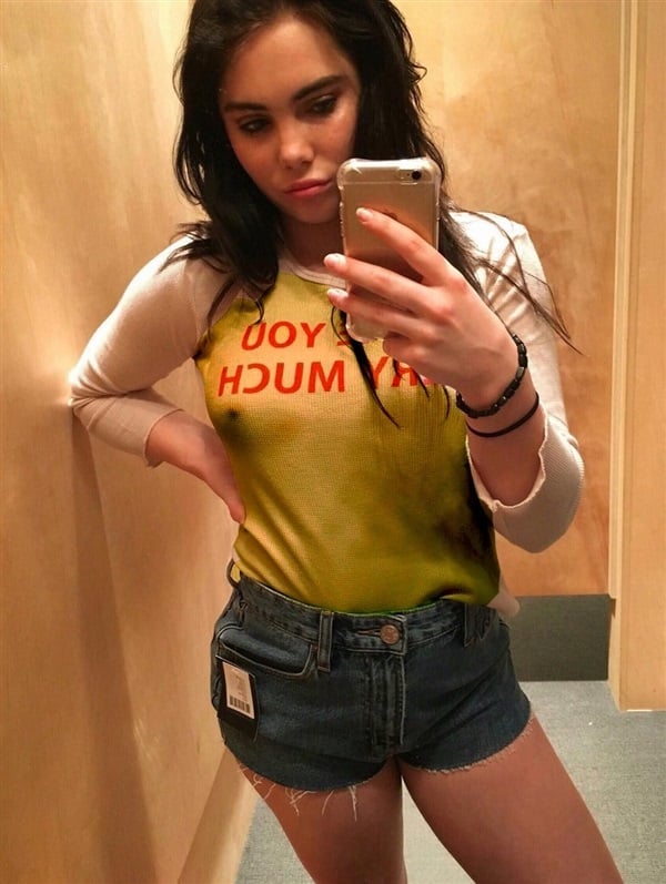 Mckayla Maroney Hard Nipple Pokies