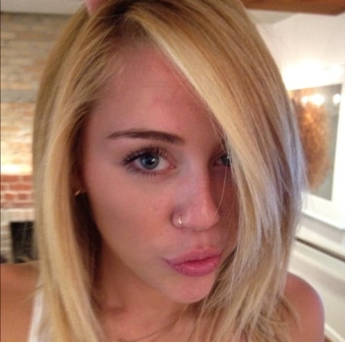 Miley Cyrus Goes Blonde