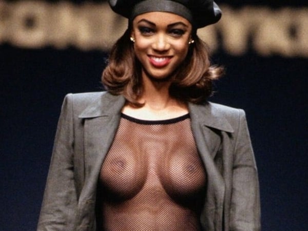 Tyra Banks Topless