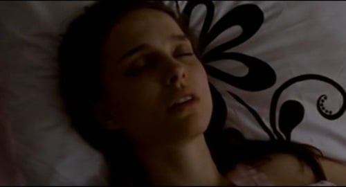 Natalie Portman masturbate