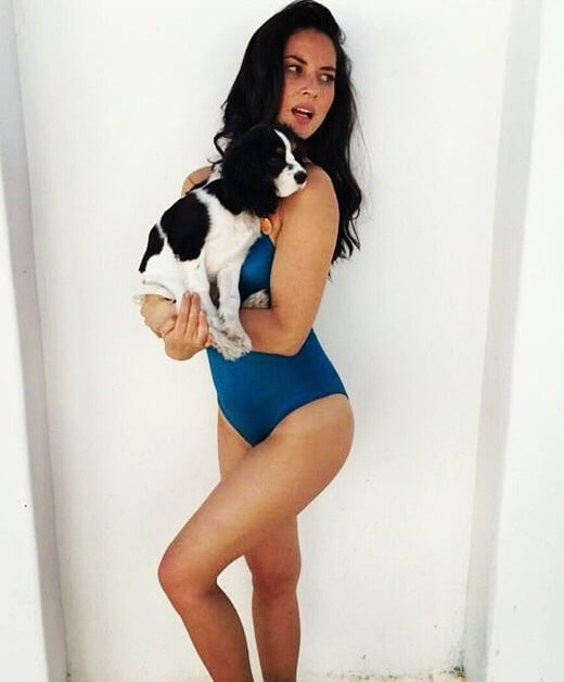 Olivia Munn Shows Off Her Puppies