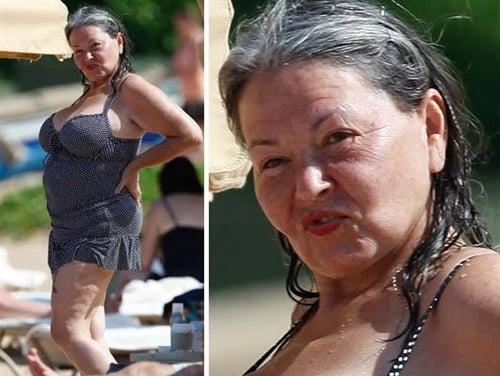 Roseanne Looking Sexy In A Swimsuit