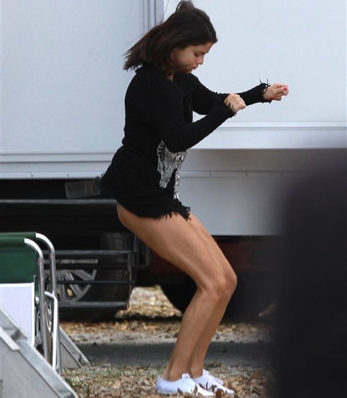 Selena Gomez Flashes Her Butt Again
