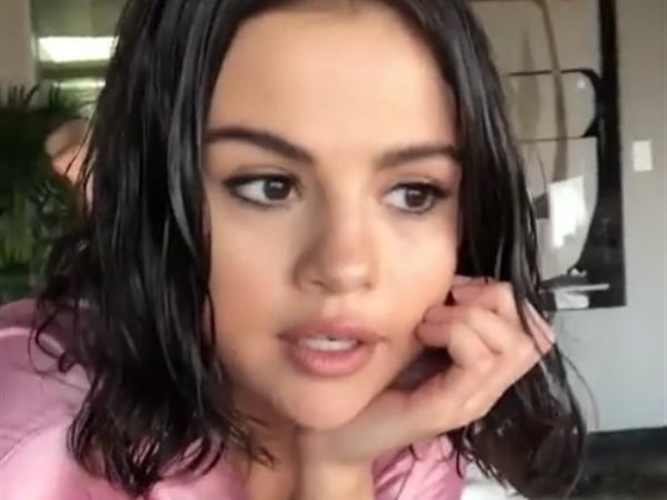 Nackt selena video gomez LEAK: Selena