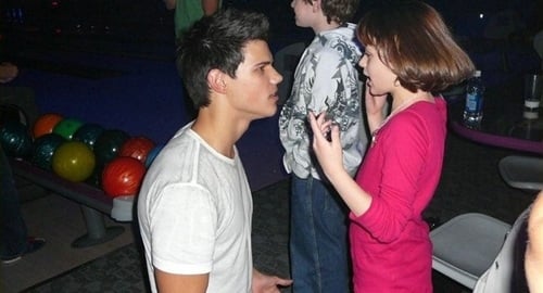 Taylor Lautner Gets Into A Fight With A Small Girl