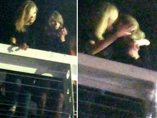 Taylor Swift Karlie Kloss kiss