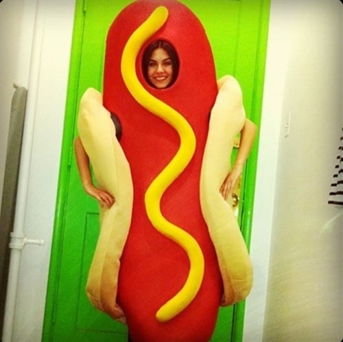 Victoria Justice wiener