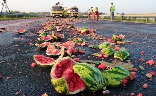 watermelon truck crash