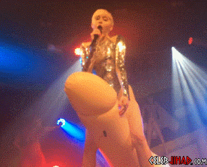 Miley Cyrus Performs Fellatio And Rides A Sex Toy On Stage