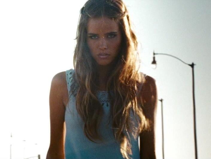 Hot Isabel Lucas Screen Caps From Transformers 2