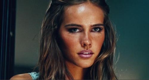 Hot Isabel Lucas Screen Caps From Transformers 2