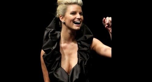 Jessica Simpson breasts