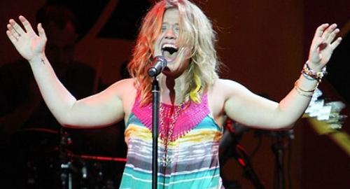 Kelly Clarkson