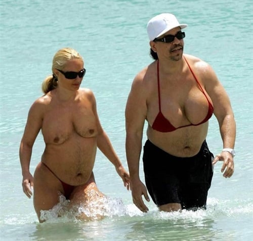 Ice-T And Coco Whats Wrong With This Pic?