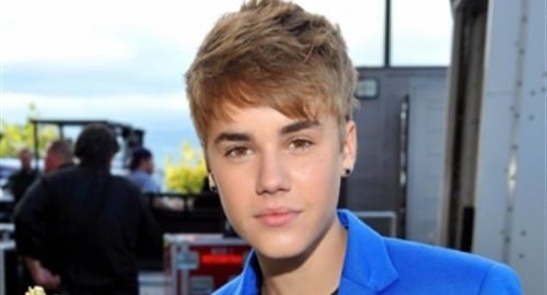 Justin Bieber Gets Ears Pierced Completes Lesbian Transformation